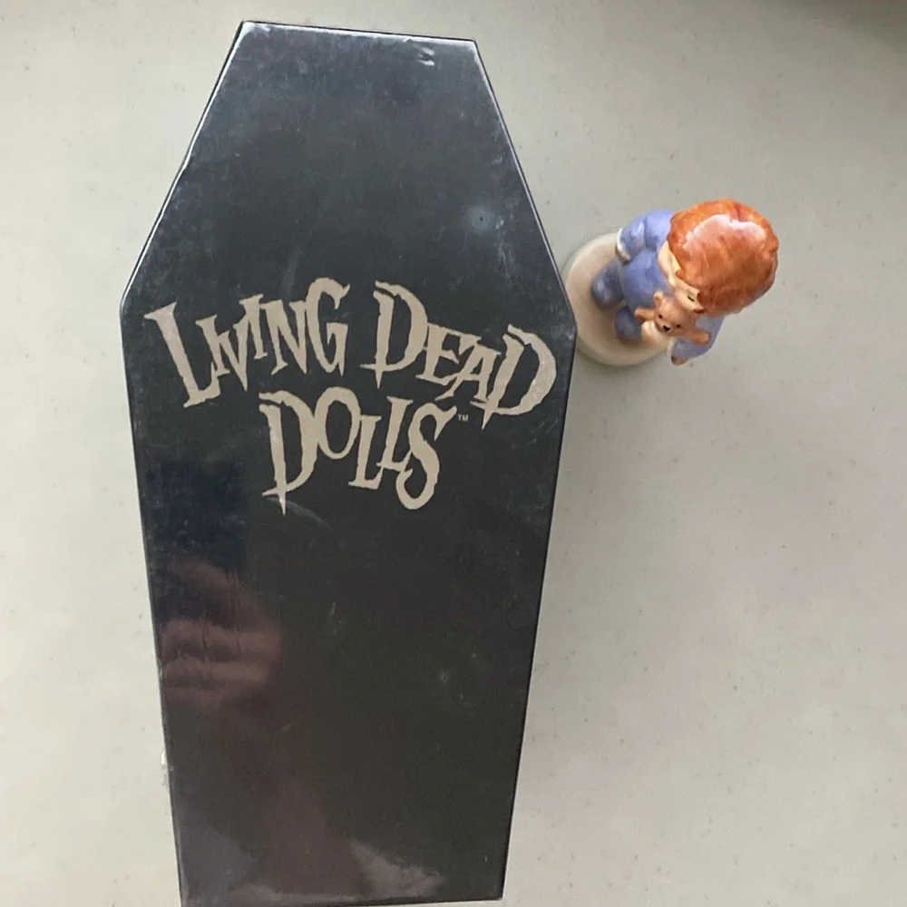 Living Dead Dolls Bedtime Sadie Sloth Series 7, RARE